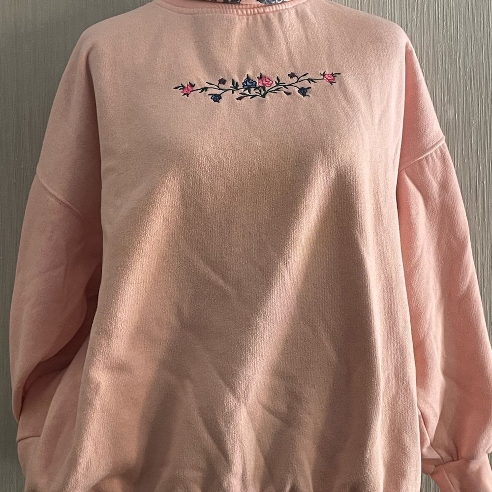 Vintage Grandma Embroided Pink Sweatshirt XXL with attached turtleneck collar